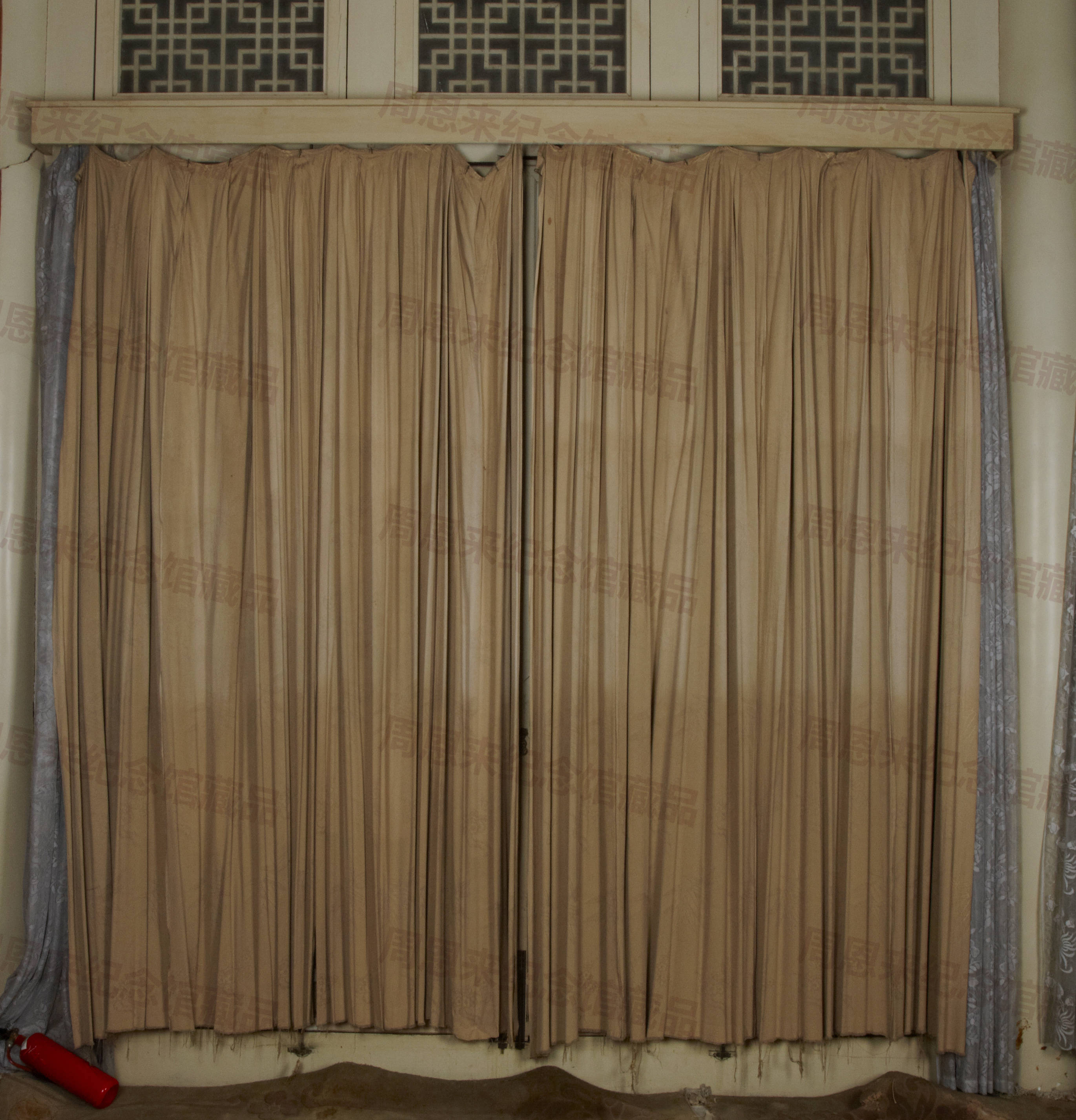 W102 西花厅50年代起用的窗帘2.jpg